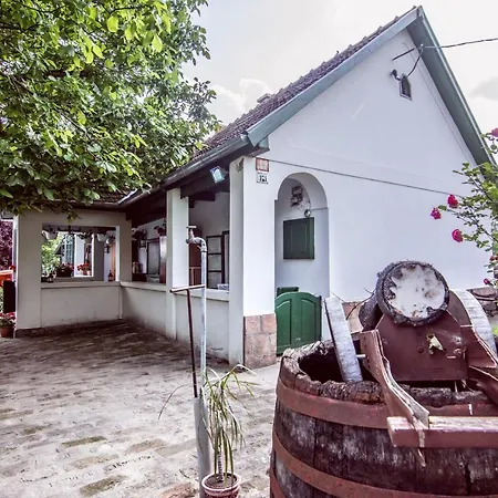 Gasthof Tavirozsa Elmenypark Igar